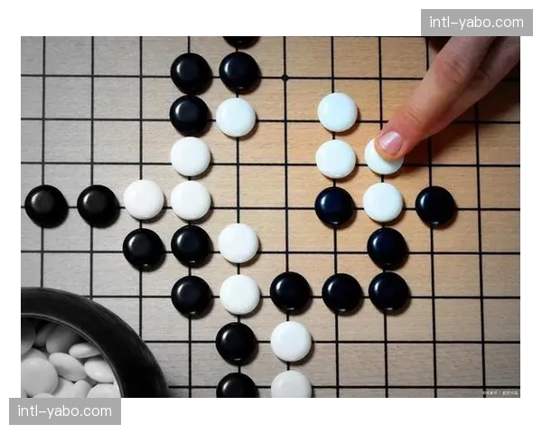 雷纳胜任前场多个位置，美国队进攻套路多样性关键棋子。